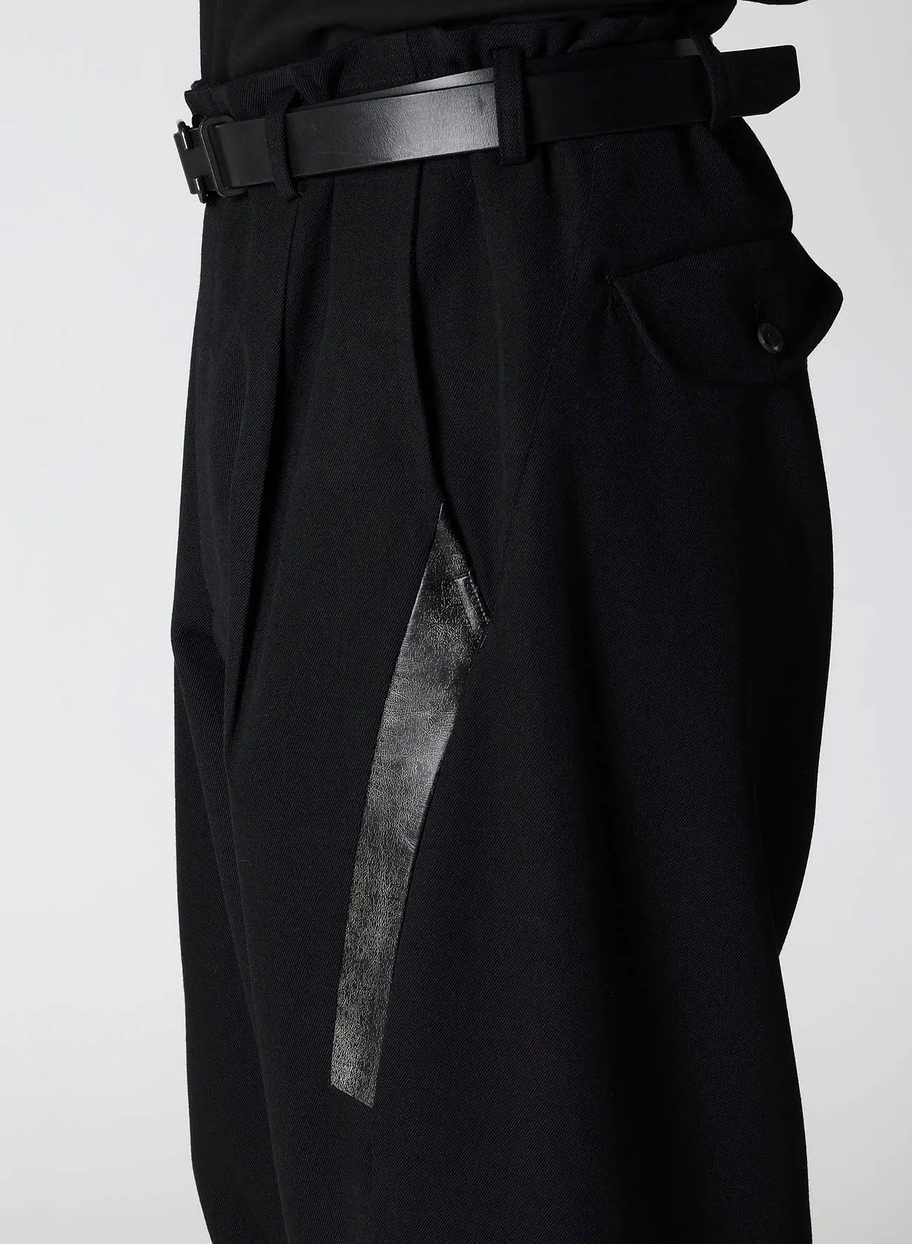 ARMY GABARDINE SIDE CURVE PANTS