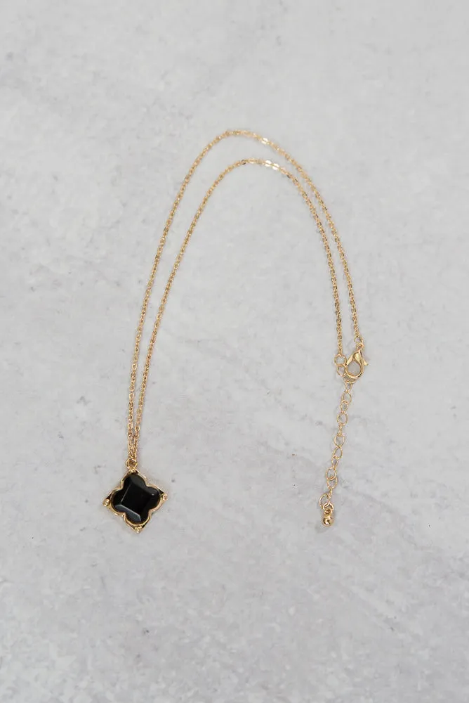 Enchanting Necklace in Black