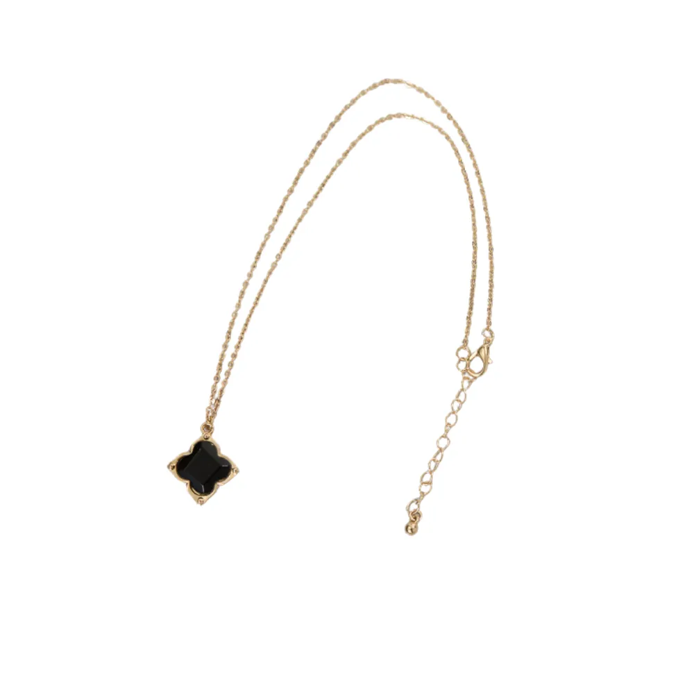 Enchanting Necklace in Black